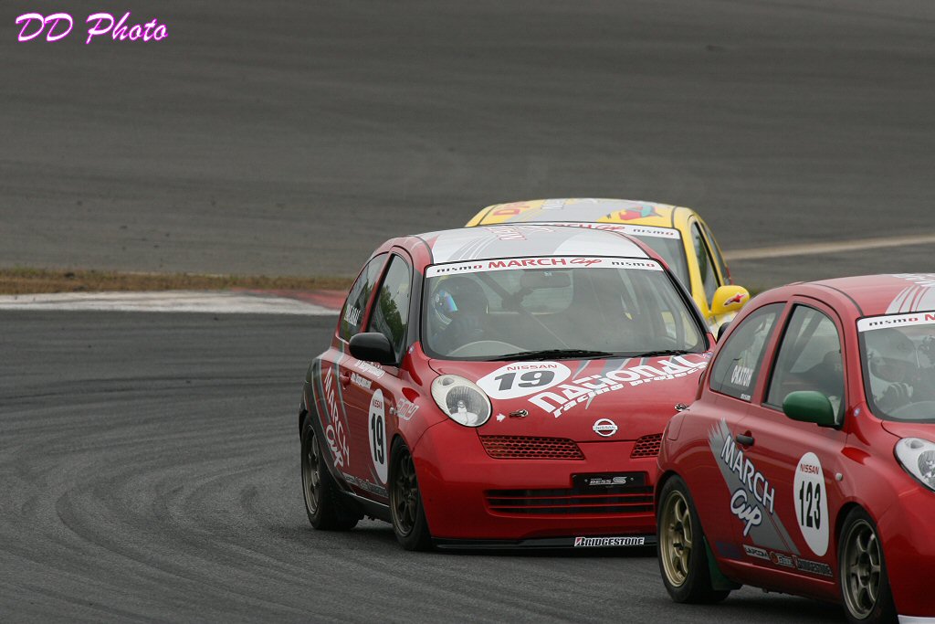 QG2H5472m.jpg